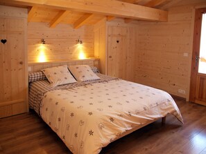 5 habitaciones, wifi gratis y ropa de cama
