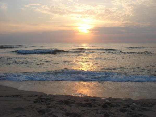 Una spiaggia nelle vicinanze