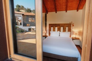 1 soverom, safe på rommet, wi-fi (inkludert) og sengetøy