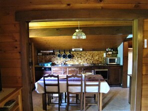 Kühlschrank, Mikrowelle, Geschirrspüler