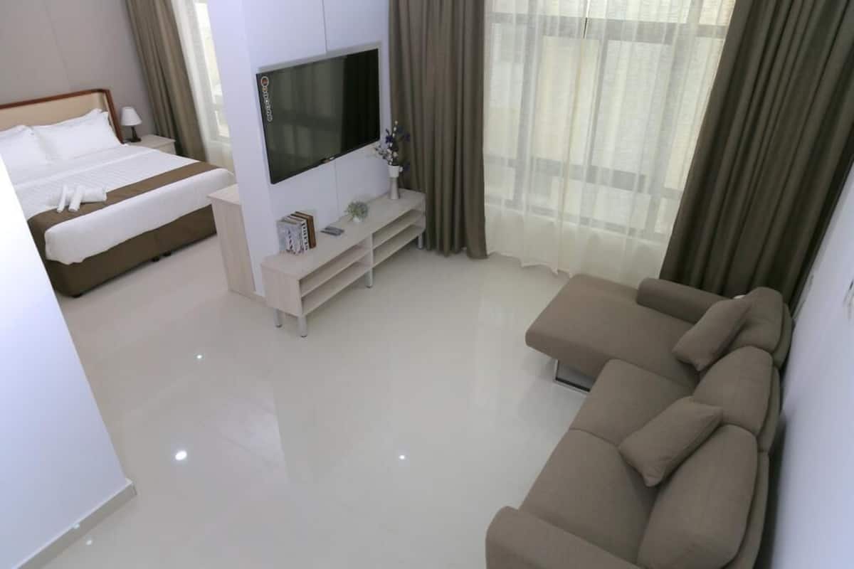 Studio Superior | Area keluarga | TV LED
