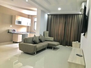 Appartement, 2 slaapkamers | Woonruimte | Ledtelevisie