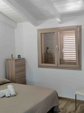 Comfort Apartment, 2 Bedrooms | 2 bedrooms, individually decorated, individually furnished - Aria di Vacanza - Sìabba Lughente Primo COD 17 (Olbia)