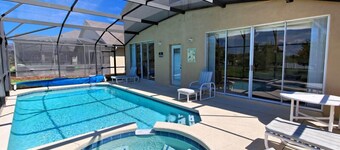 Peacful Surroundings Pool/spa Games Room! 5 Bedroom Villa by RedAwning