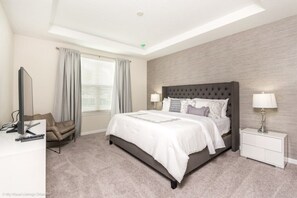 9 bedrooms, free WiFi - Solara Resort 9 Bedroom Villa by RedAwning (Kissimmee)