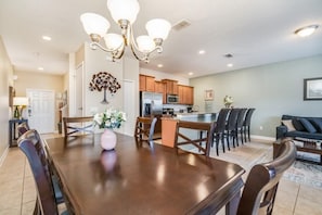 Townhome, 4 Bedrooms | Dining