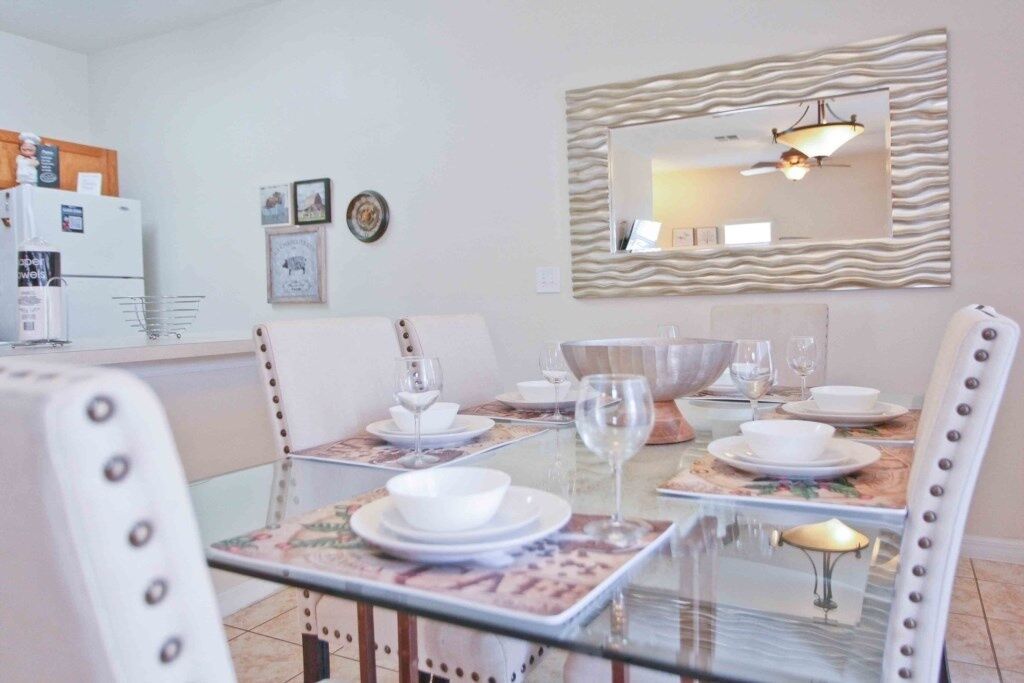 Townhome, 4 Bedrooms | Dining