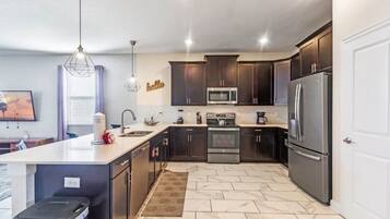 Villa, varias habitaciones | Cocina privada | Lavavajillas