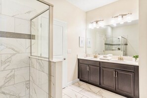 Bathroom - 1521MC Amazing Champions Gate 8 Bedroom 5 Bed Villa by RedAwning (Davenport)