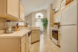 Private kitchen - Southern Dunes Gated With Private Pool! 4 Bedroom Home by RedAwning (Haines City)