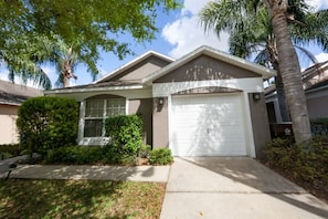 House, 3 Bedrooms | Exterior - Private Pool 2 Queens And Twin Room! 3 Bedroom Home by RedAwning (Haines City)