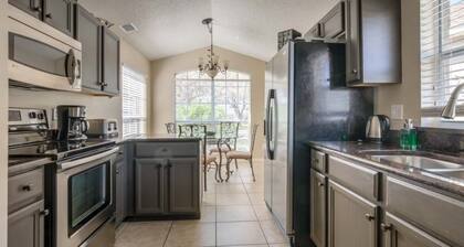 Golf Course View From Pool! Southern Dunes Golf! 4 Bedroom Home by RedAwning