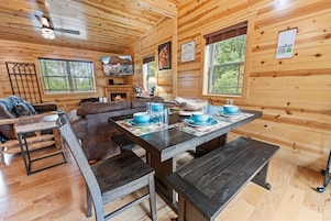 Cabin, 2 Bedrooms | Dining