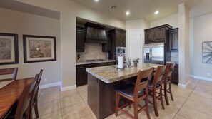 Townhome, 4 Bedrooms | Private kitchen
