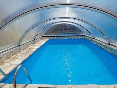 Gallery apartment with pool, garden, covered terrace at Brombachsee 