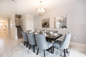 Villa, meerdere slaapkamers | Dineren