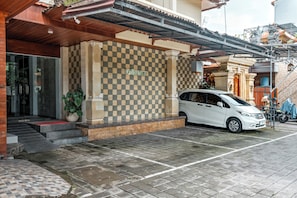 Front of property - D Sarian Seminyak (Seminyak)