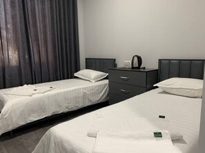Twin Room, Non Smoking, City View