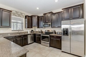 Villa, 6 Bedrooms | Private kitchen - Best Resort In Disney Area! 6 Bedroom Villa by RedAwning (Davenport)
