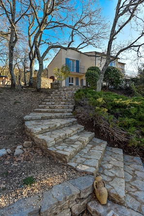 Overnattingsstedets uteområder