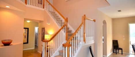 Villa, 4 Bedrooms | Interior