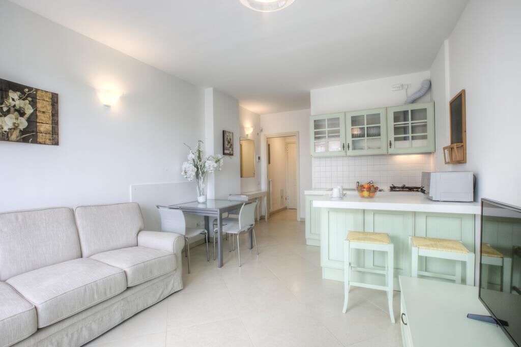 Apartament | Cuina privada | Frigorífic, microones, placa de cuina i rentaplats 