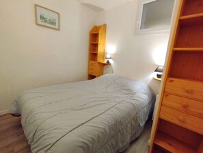 1 bedroom - Cozy T2 for 6 with Balcony, Parking, and Amenities in Saint-Lary-Soulan (Saint-Lary-Soulan)