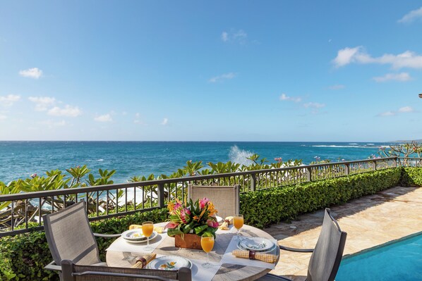 Outdoor dining - Hana Hou Hale Ocean Front Villa By Suite Paradise (Koloa)