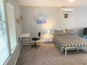 1 habitación, escritorio, wifi gratis y ropa de cama 