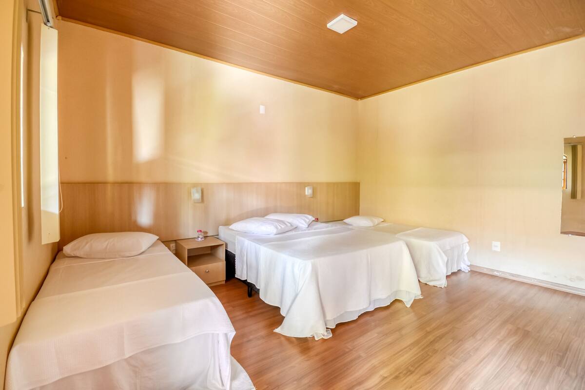 Quadruple Room, Multiple Beds | Minibar, desk, WiFi (free), bed sheets