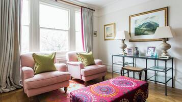 Apartment (2 Bedrooms) | Living area | TV, fireplace