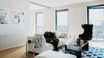 Apartment (2 Bedrooms) | Living area | TV