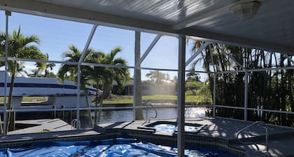 3BD/3BA w/Electric Dock/Heated Pool; WINTER VACA; Gulf Access – BUDGET FRIENDLY!