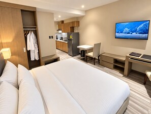 Unclassified image, 5 of 43, button - Capitol Hill Hotel and Suites (Angeles City)