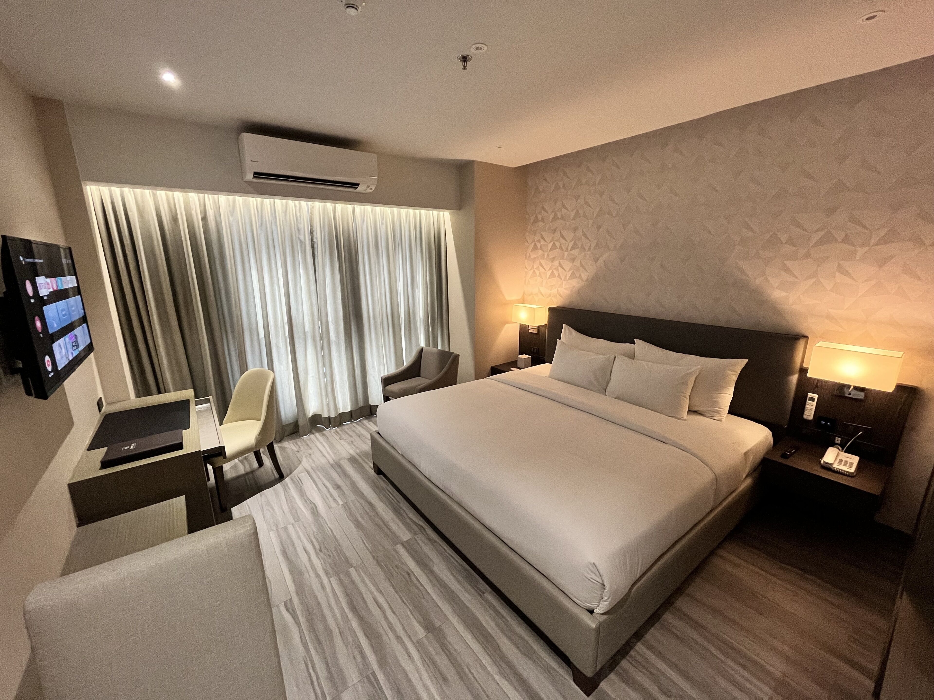 Photo - Capitol Hill Hotel and Suites