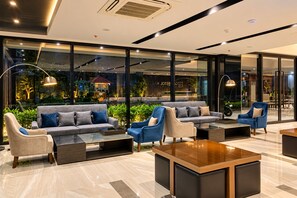 Khu tiếp khách ở sảnh