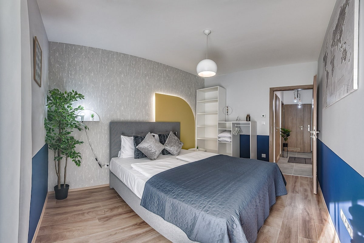 Wifi gratis y ropa de cama