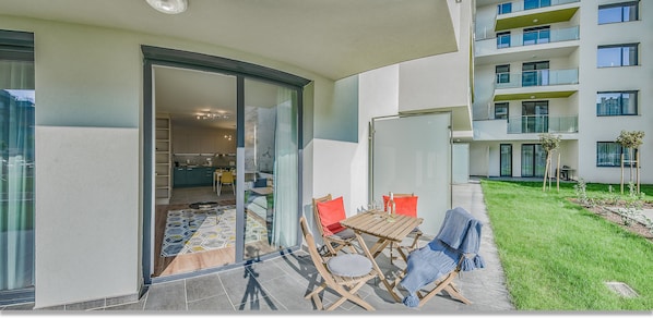 Apartamento superior, 1 quarto | Terraço/pátio