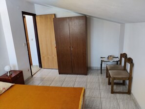 1 chambre, Wi-Fi gratuit, draps fournis