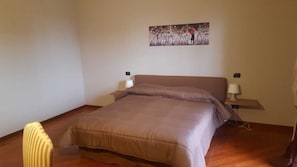 Blackout curtains, cots/infant beds, free WiFi, bed sheets