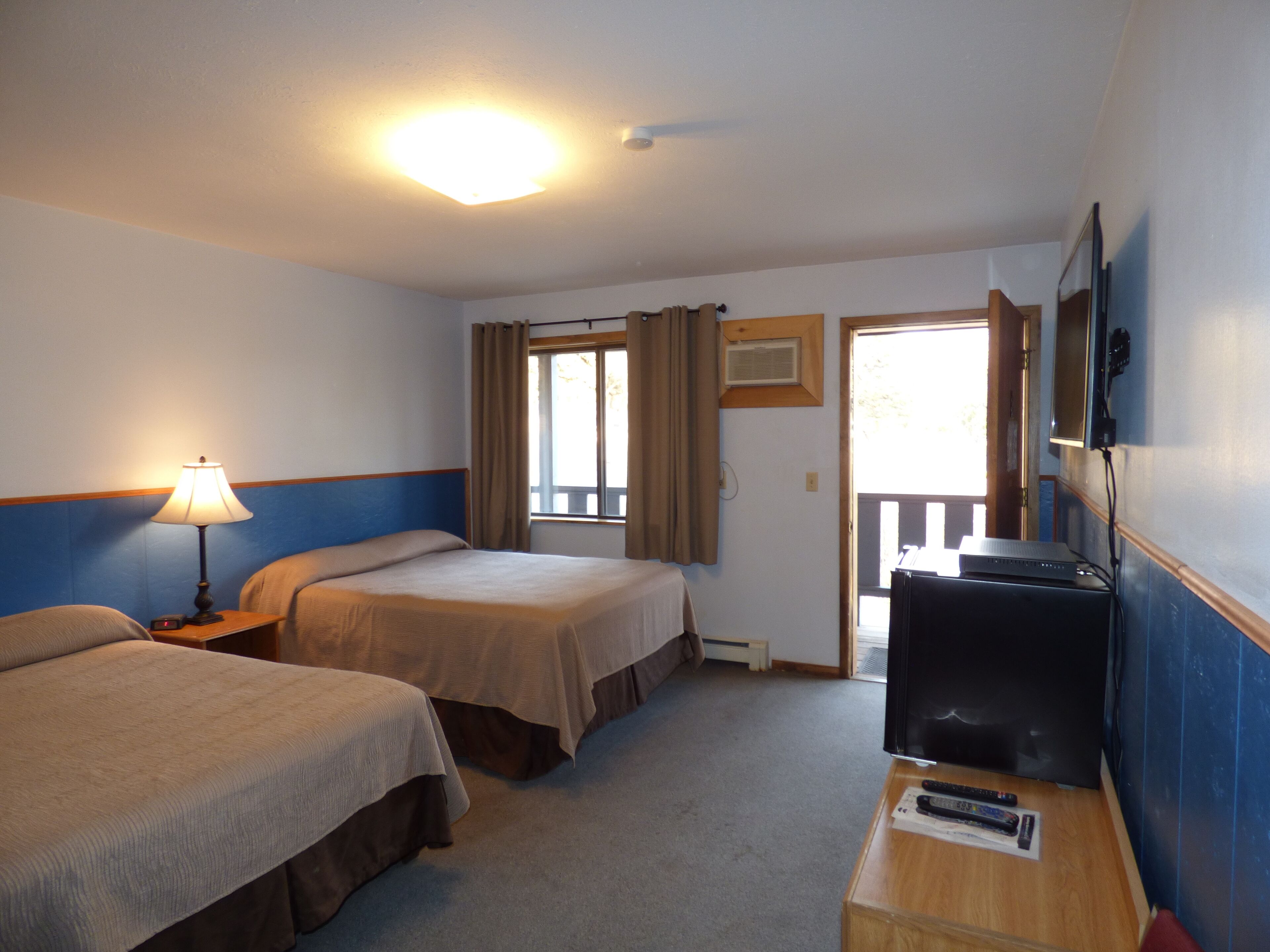 double full (room 3) | free wifi, bed sheets