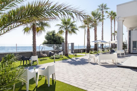 Terrace/patio. Santantonioresort