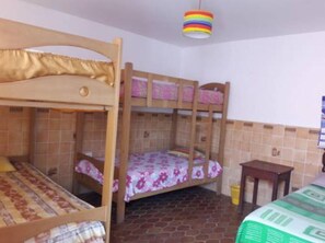 Habitación cuádruple económica