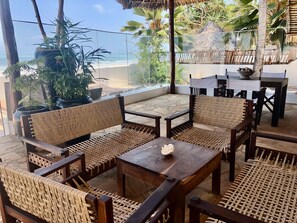 Outdoor dining - Luxury african style, relax right on the beach (Kiwengwa)