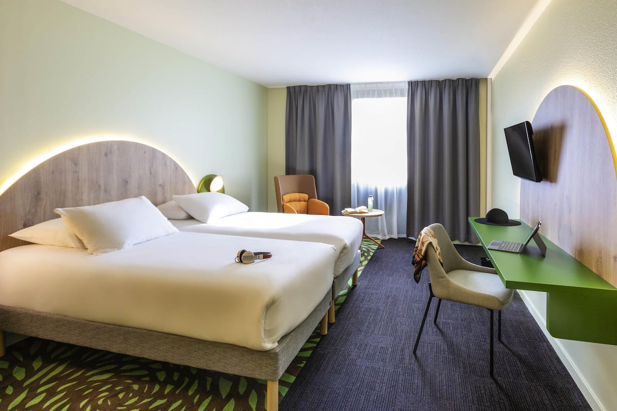 superior room, 2 single beds | desk, free wifi