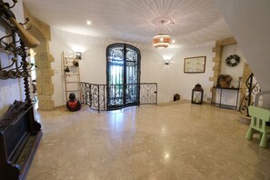 Interior - Vacation rental house with pool TAILLADES LS2-352 (Taillades)