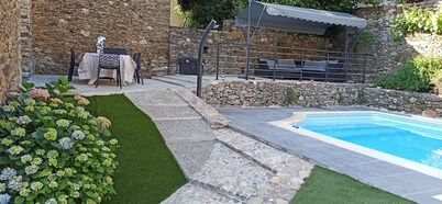Aveyron, granero renovado 5, capacidad para 6 personas, piscina