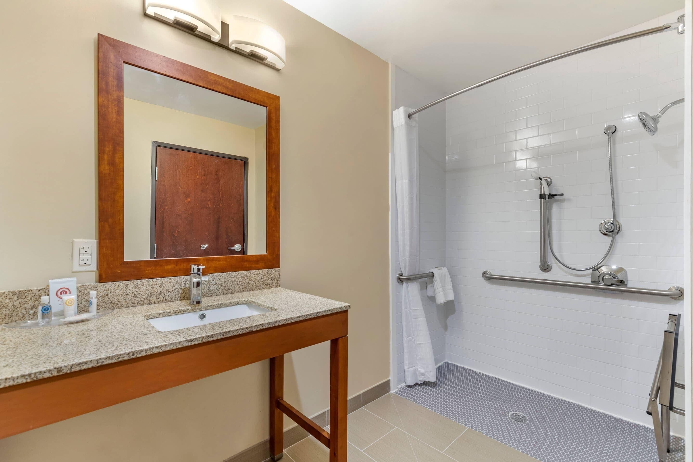Photo - Comfort Suites San Antonio Ft Sam Houston-SAMMC Area