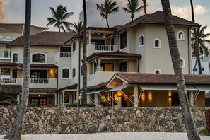 Exterior - Beach Front Villa on the Playa Bavaro (Punta Cana)