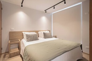 Quarto superior | Espaço de trabalho para notebook, Wi-Fi de cortesia